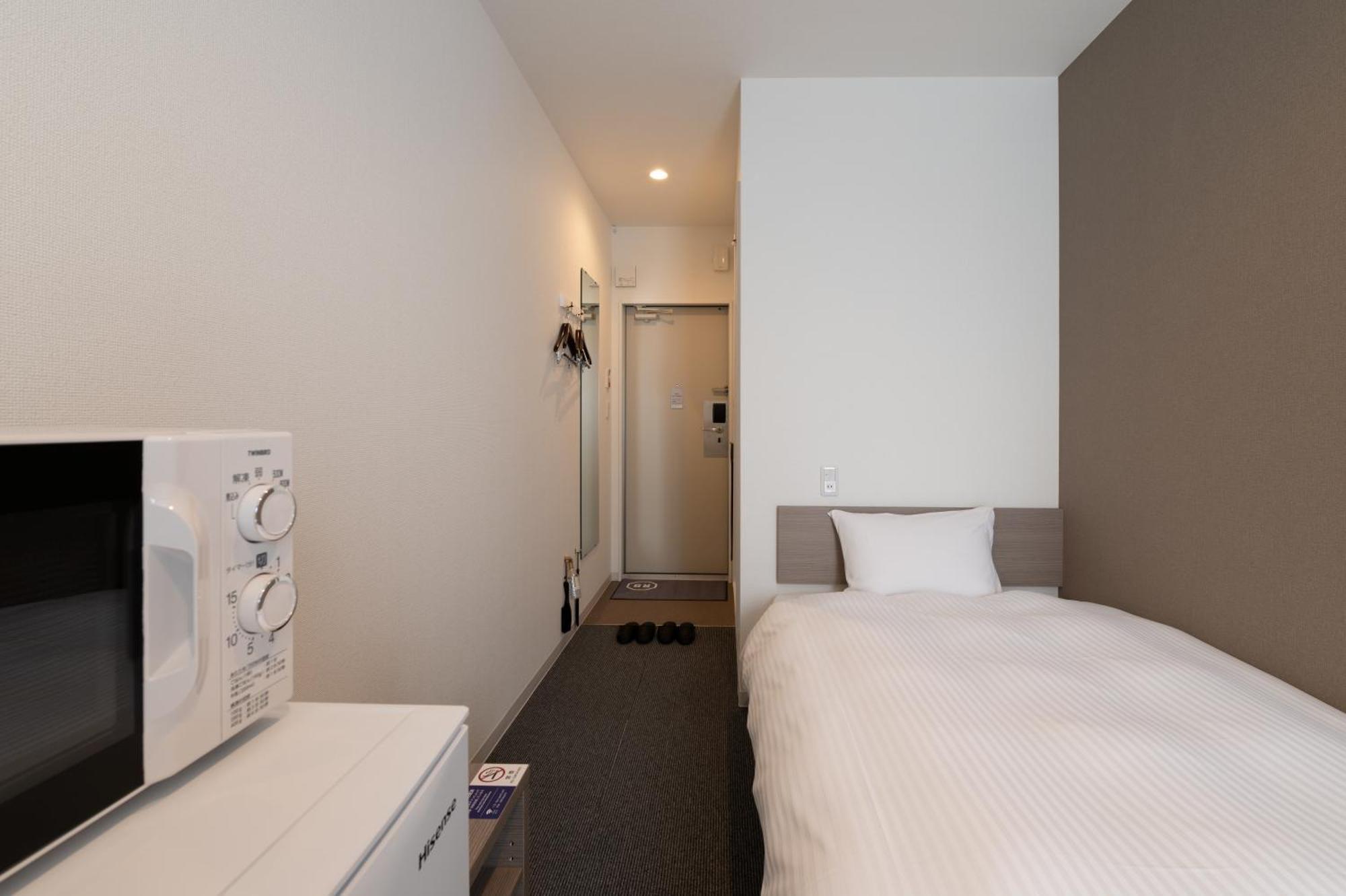 Hotel R9 The Yard Ashikagaekinishi Екстериор снимка